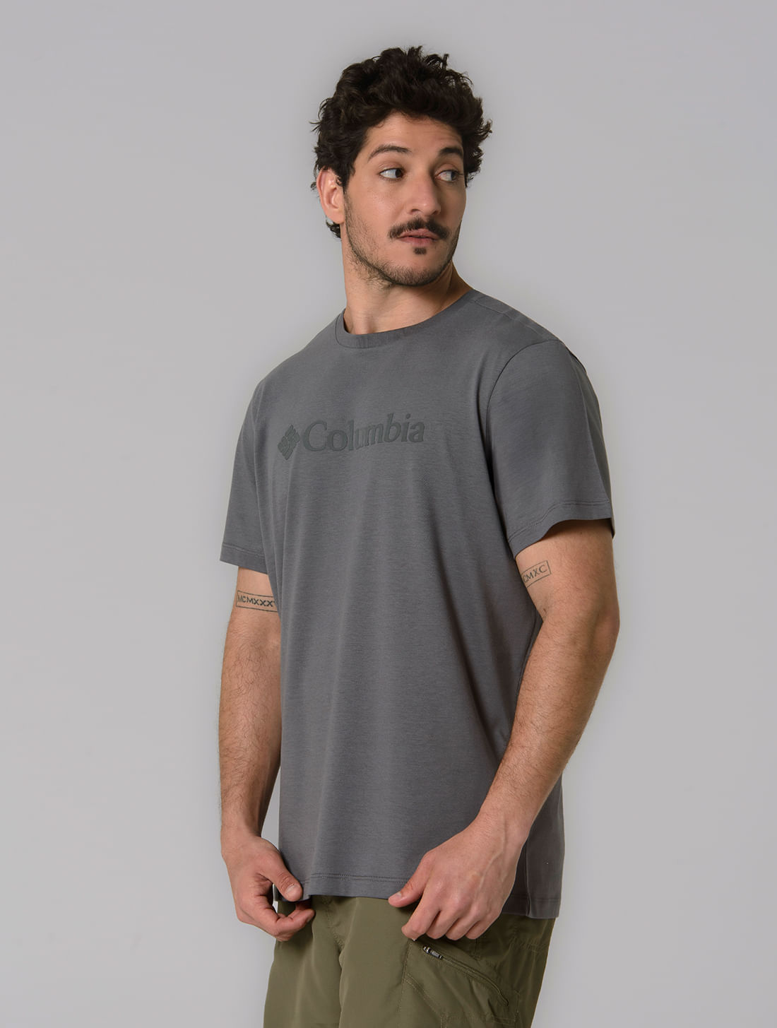 Camiseta Columbia Masculina Basic Logo II Branded Shadow